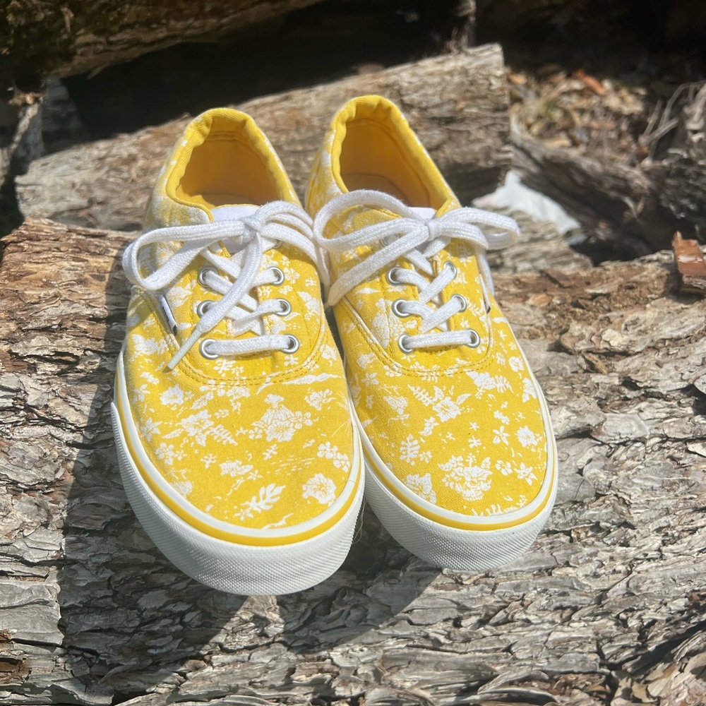 EUC Vans yellow floral